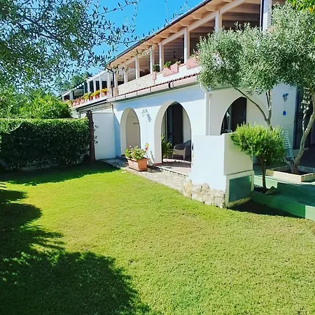 Casa vacanze Eden Rock Sea View Domus De Maria