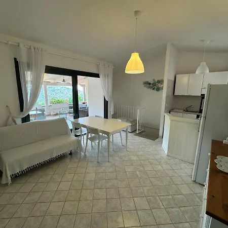 Eden Rock Sea View Holiday home